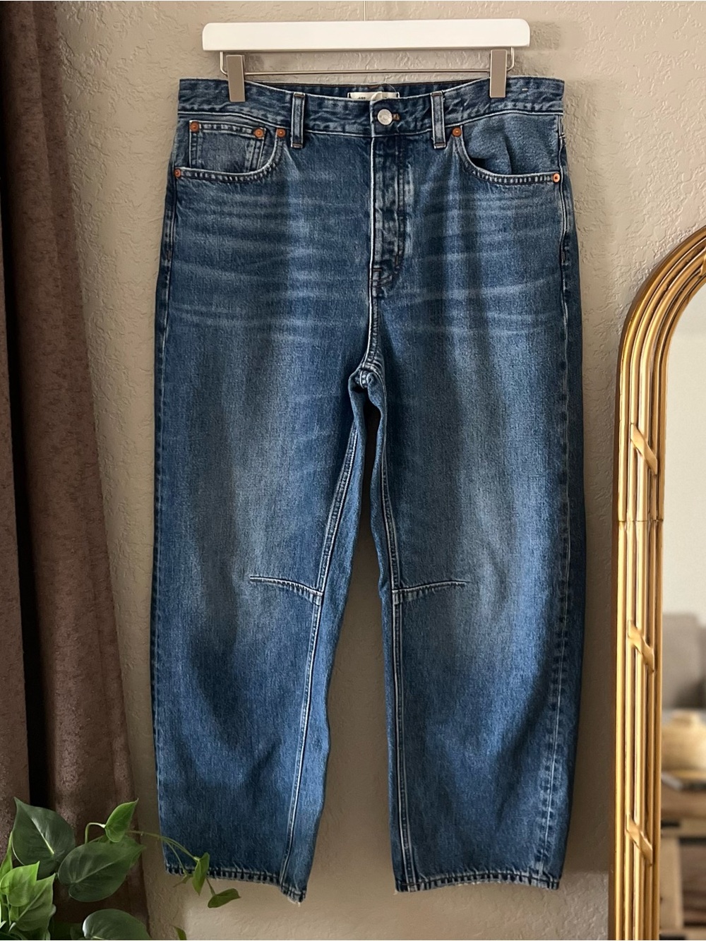 Madewell The Darted Barrel Leg Jean Size 29